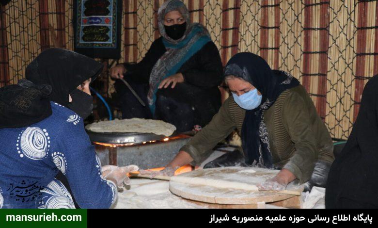 پخت نان محلی توسط موکب عشایری