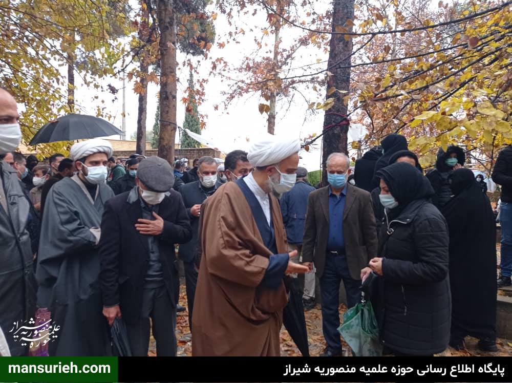 تصاویر| مراسم خاکسپاری صبیه مرحوم حضرت آیت الله محمدرضا حدائق