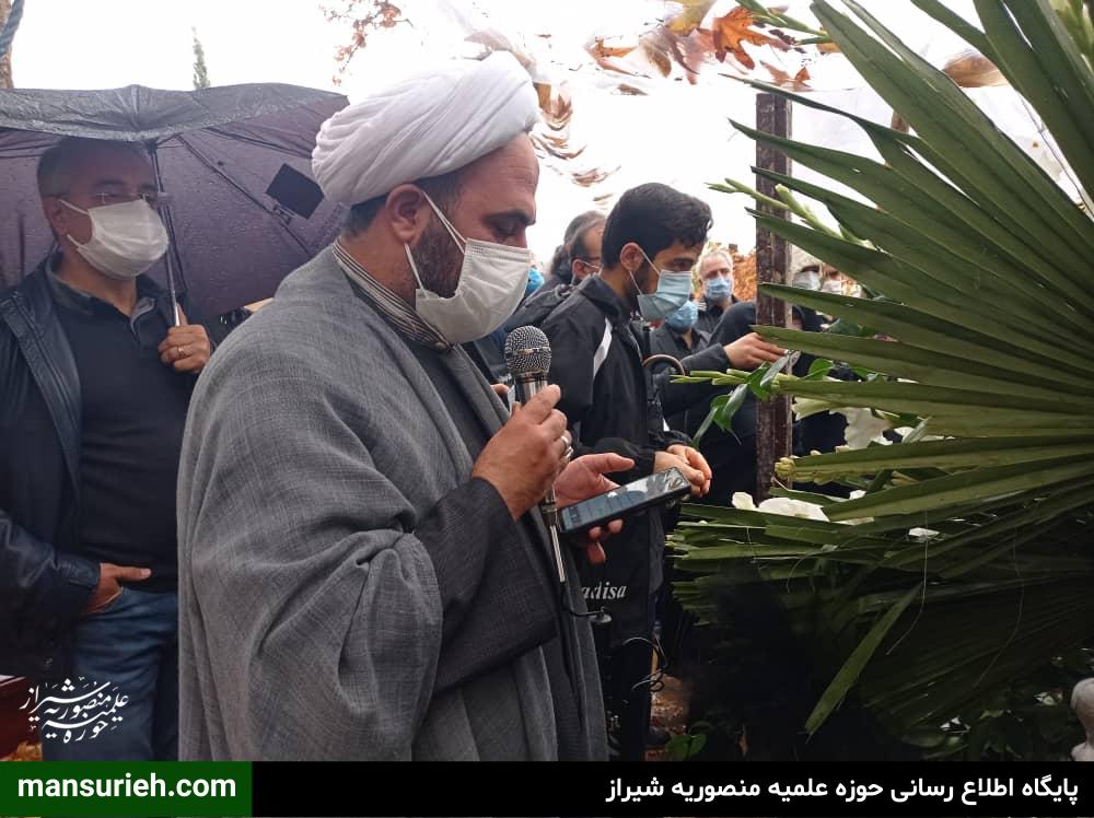 تصاویر| مراسم خاکسپاری صبیه مرحوم حضرت آیت الله محمدرضا حدائق