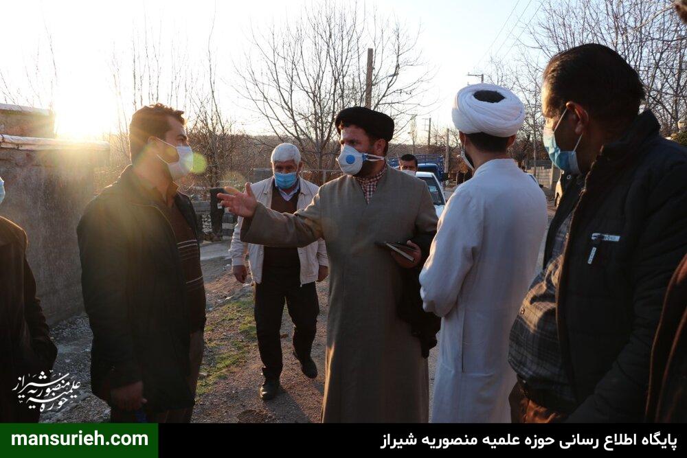 تصاویر| ادامه فعالیتهای طلاب جهادی قرارگاه عمار حوزه علمیه منصوریه شیراز در کنار مردم زلزله زده سی سخت