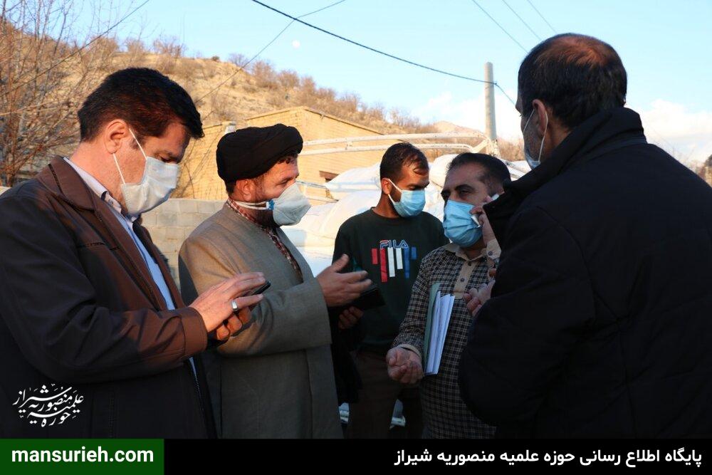 تصاویر| ادامه فعالیتهای طلاب جهادی قرارگاه عمار حوزه علمیه منصوریه شیراز در کنار مردم زلزله زده سی سخت
