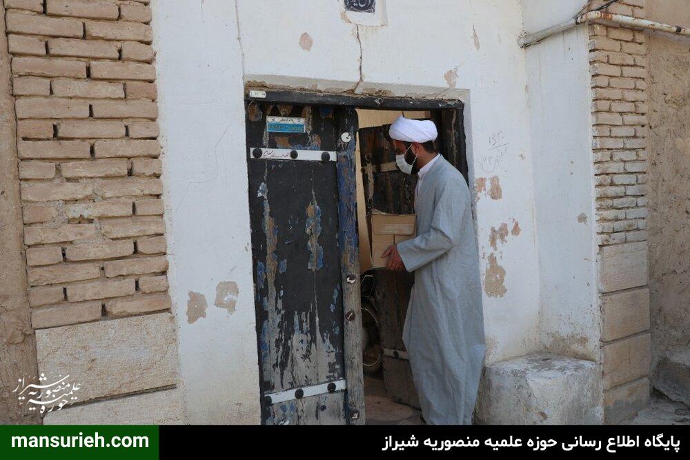 تصاویر| توزیع بسته های معیشتی توسط طلاب قرارگاه عمار در روستاهای شهرستان خفر